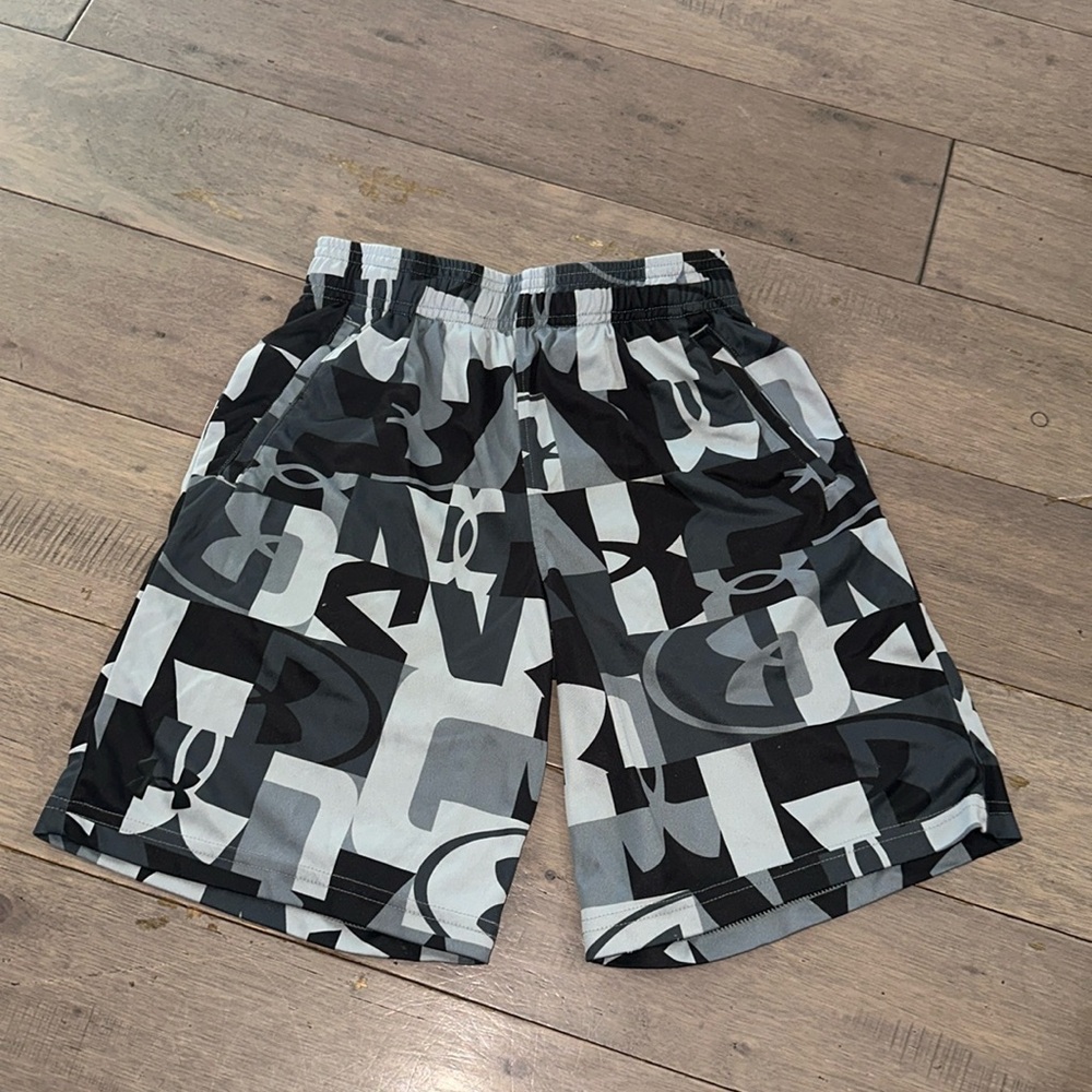 Boys Under Armour shorts